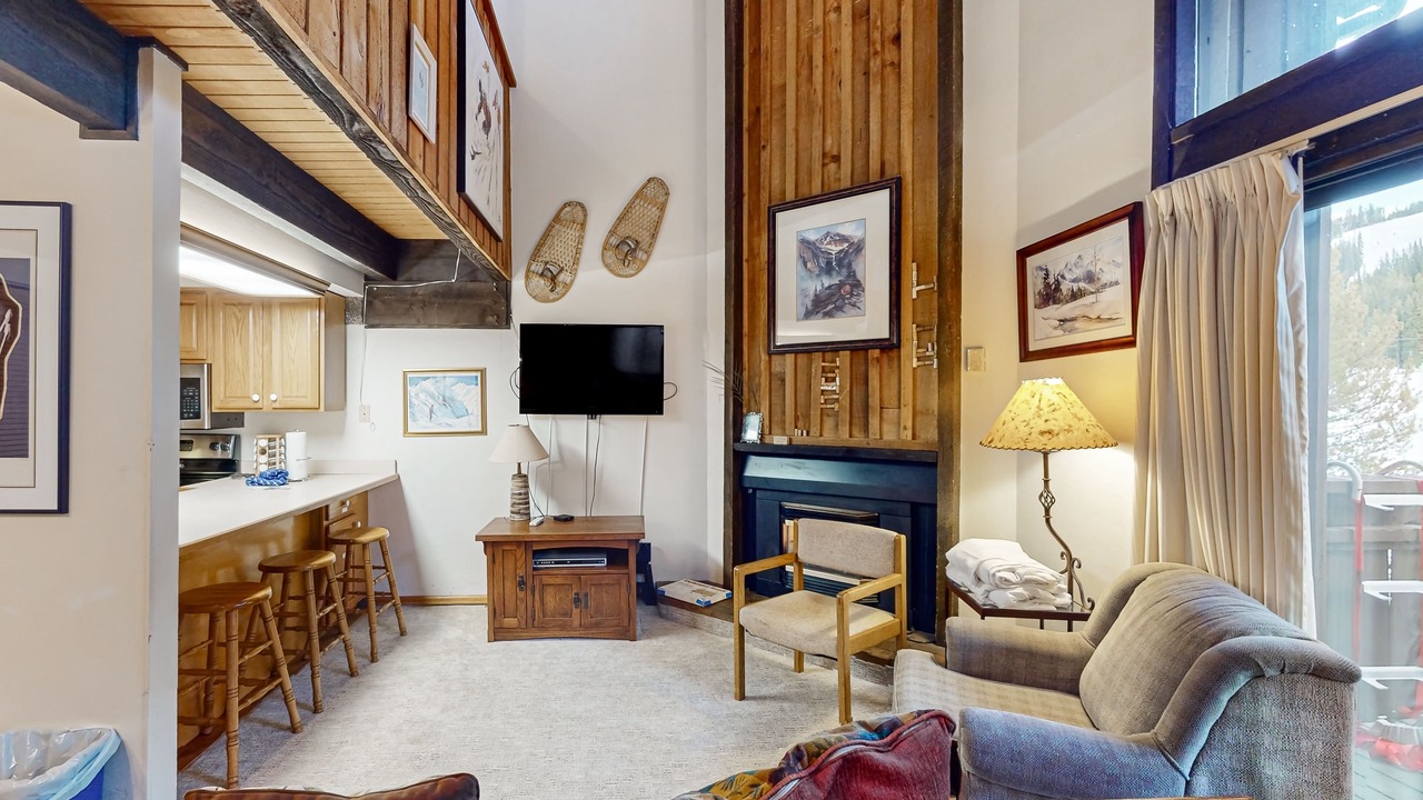 Photo of Livingroom in Copper Mountain Village