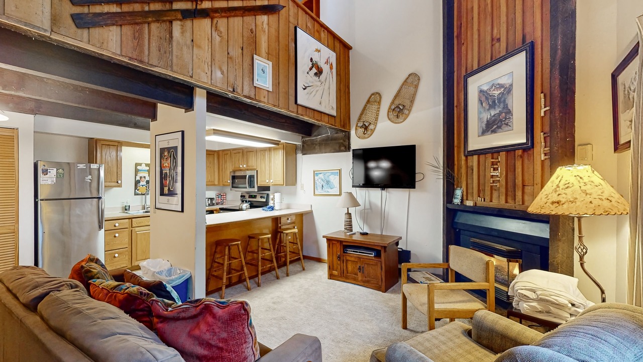 Photo of Livingroom in Copper Mountain Village