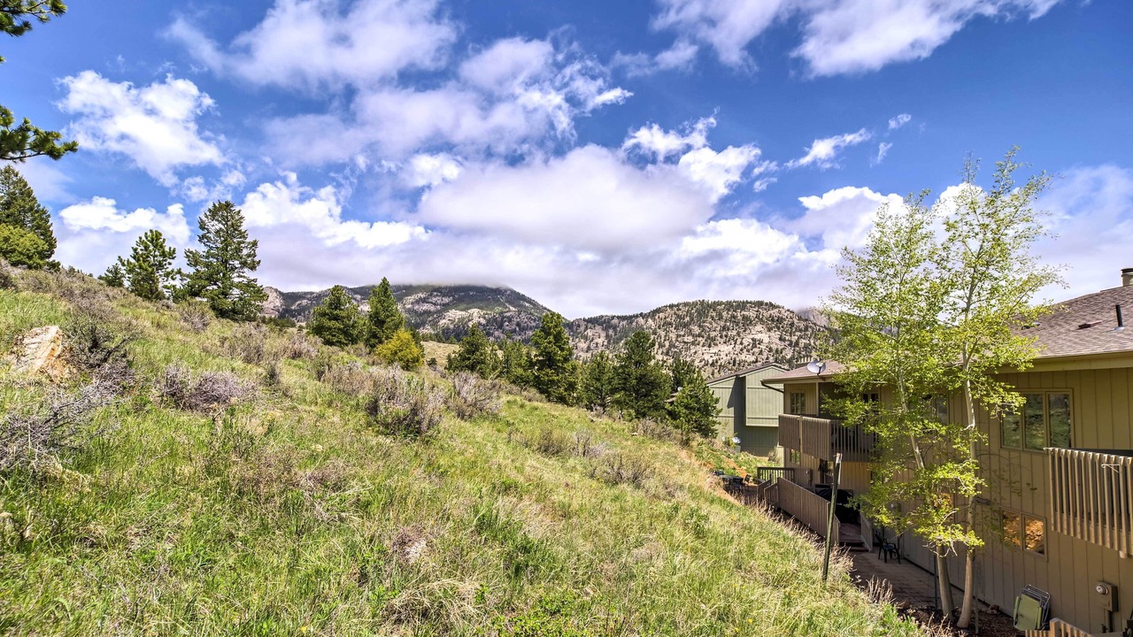 Photo of Outdoor in Fall River Estates