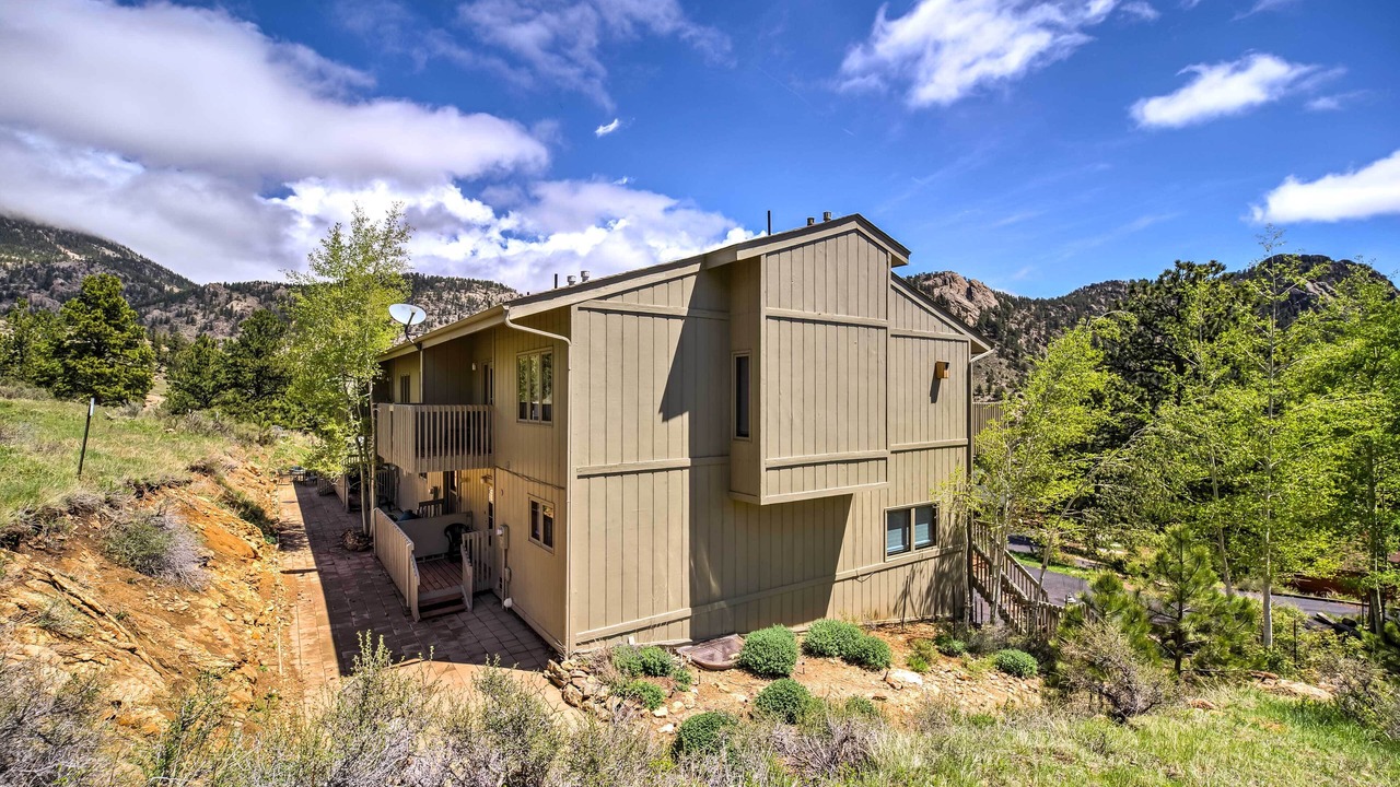 Photo of Outdoor in Fall River Estates