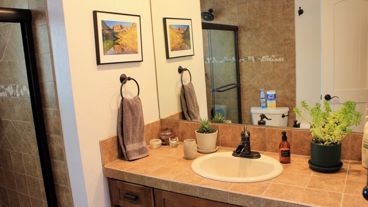 Photo of Bathroom in Meadow Hills
