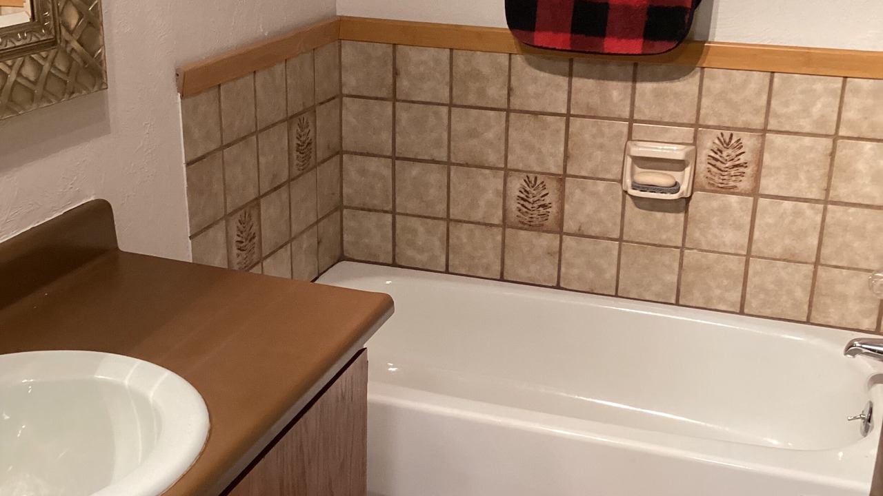 Photo of Bathroom in Cascade