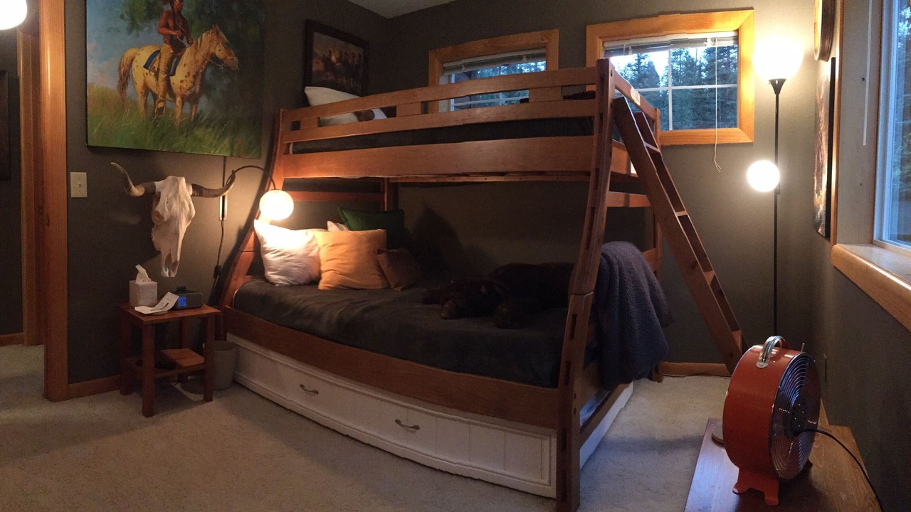 Photo of Bedroom in Columbine Lake