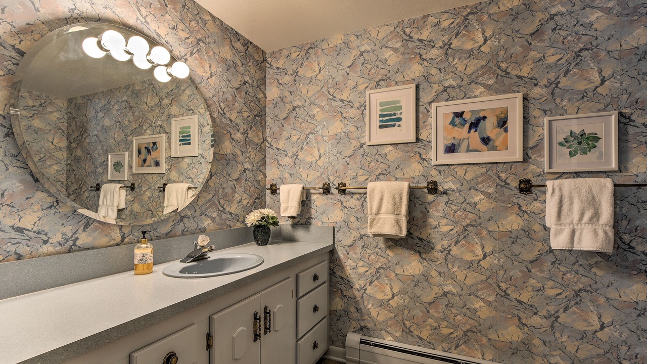 Photo of Bathroom in Stanley Hills