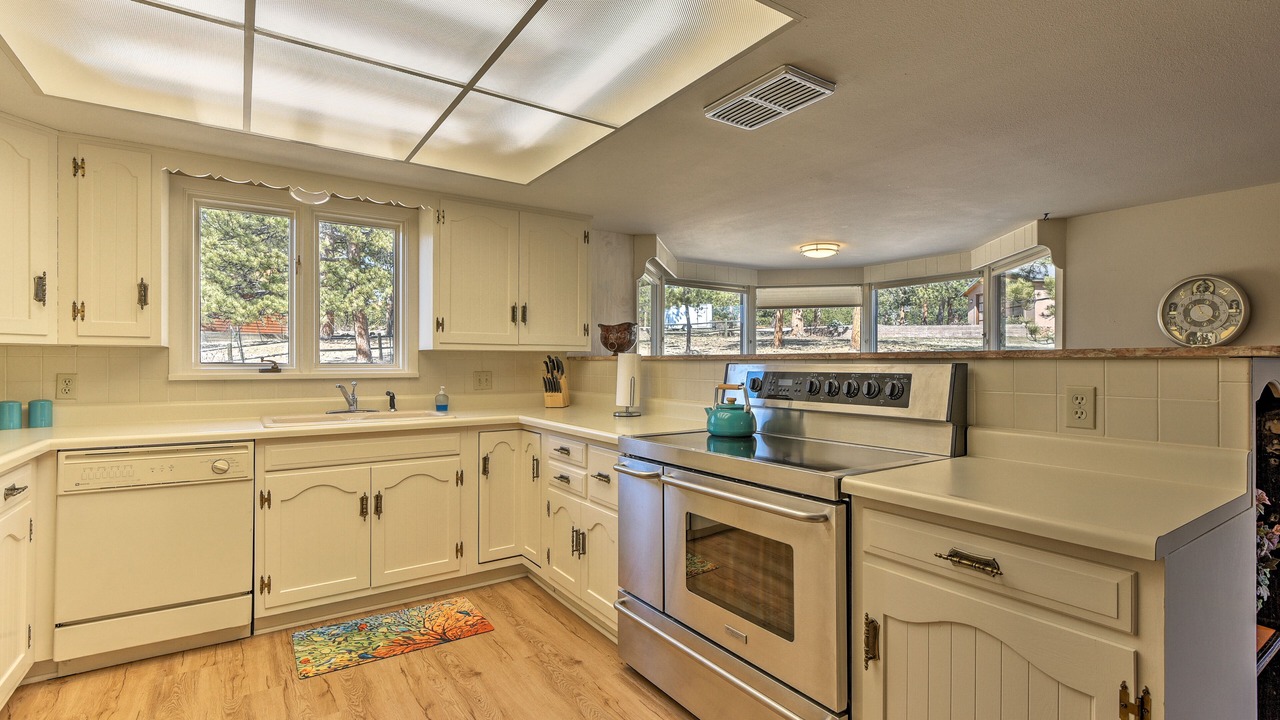 Photo of Kitchen in Stanley Hills