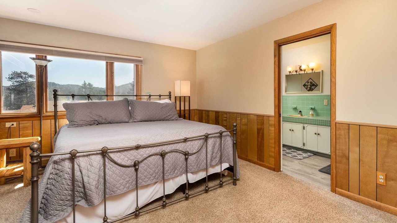 Photo of Bedroom in Stanley Hills