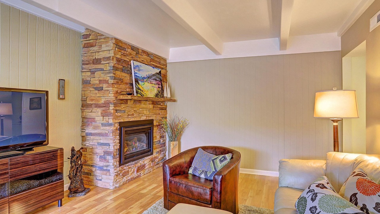 Photo of Livingroom in Warrior's Mark