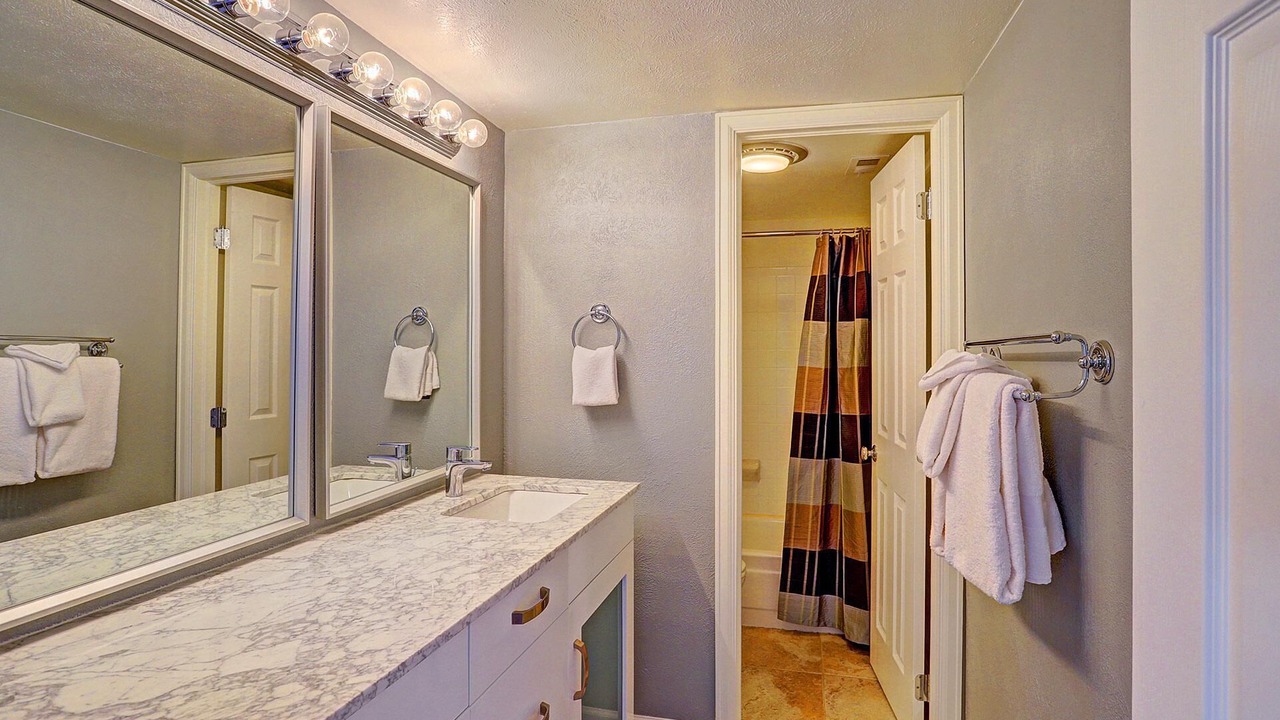 Photo of Bathroom in Warrior's Mark