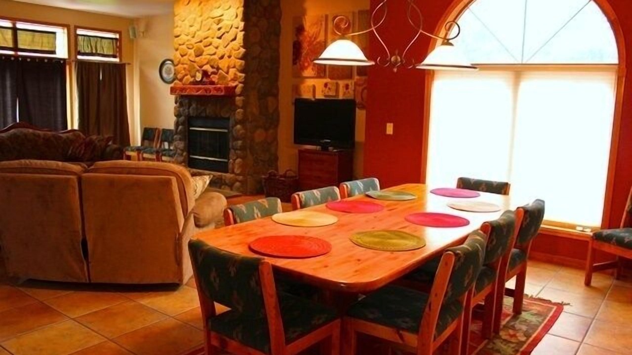 Photo of Livingroom in Dalton Ranch