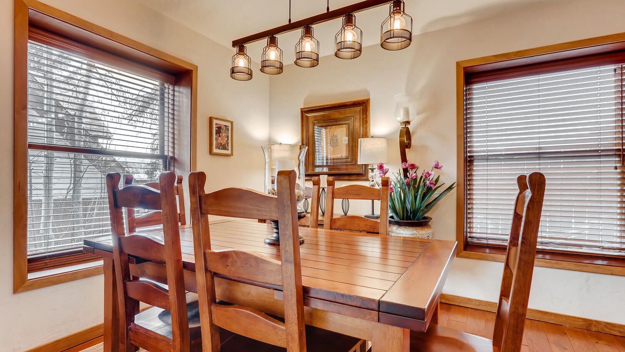 Photo of Livingroom in Historic District