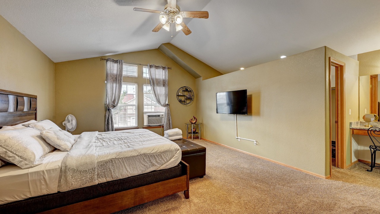 Photo of Bedroom in Northeast Colorado Springs