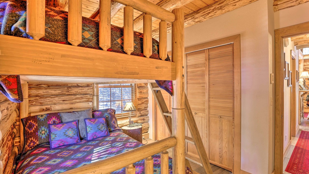 Photo of Bedroom in Blue River
