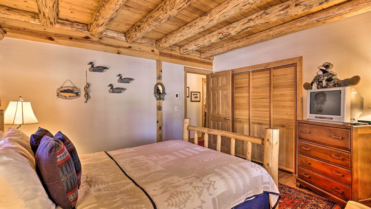 Photo of Bedroom in Blue River