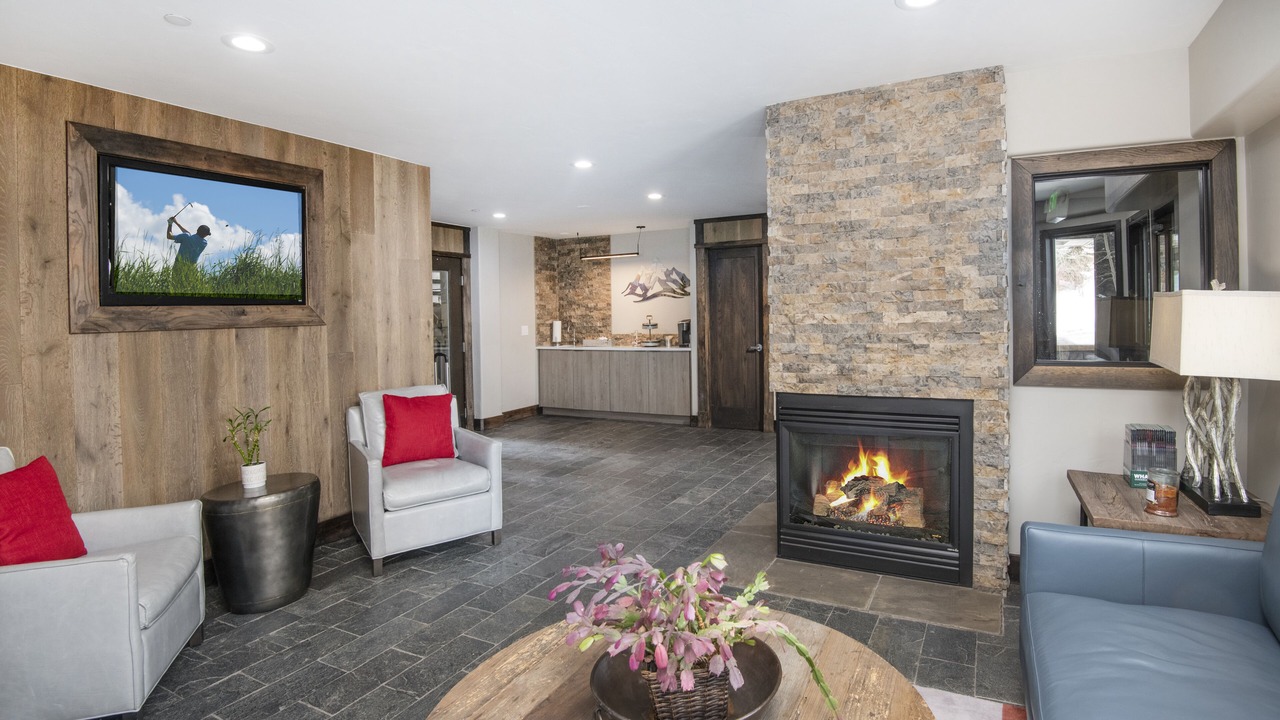 Photo of Livingroom in Vail