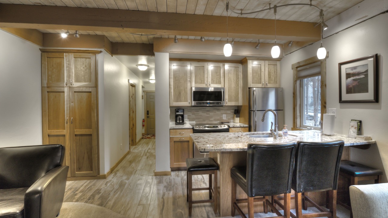 Photo of Kitchen in Peak 9