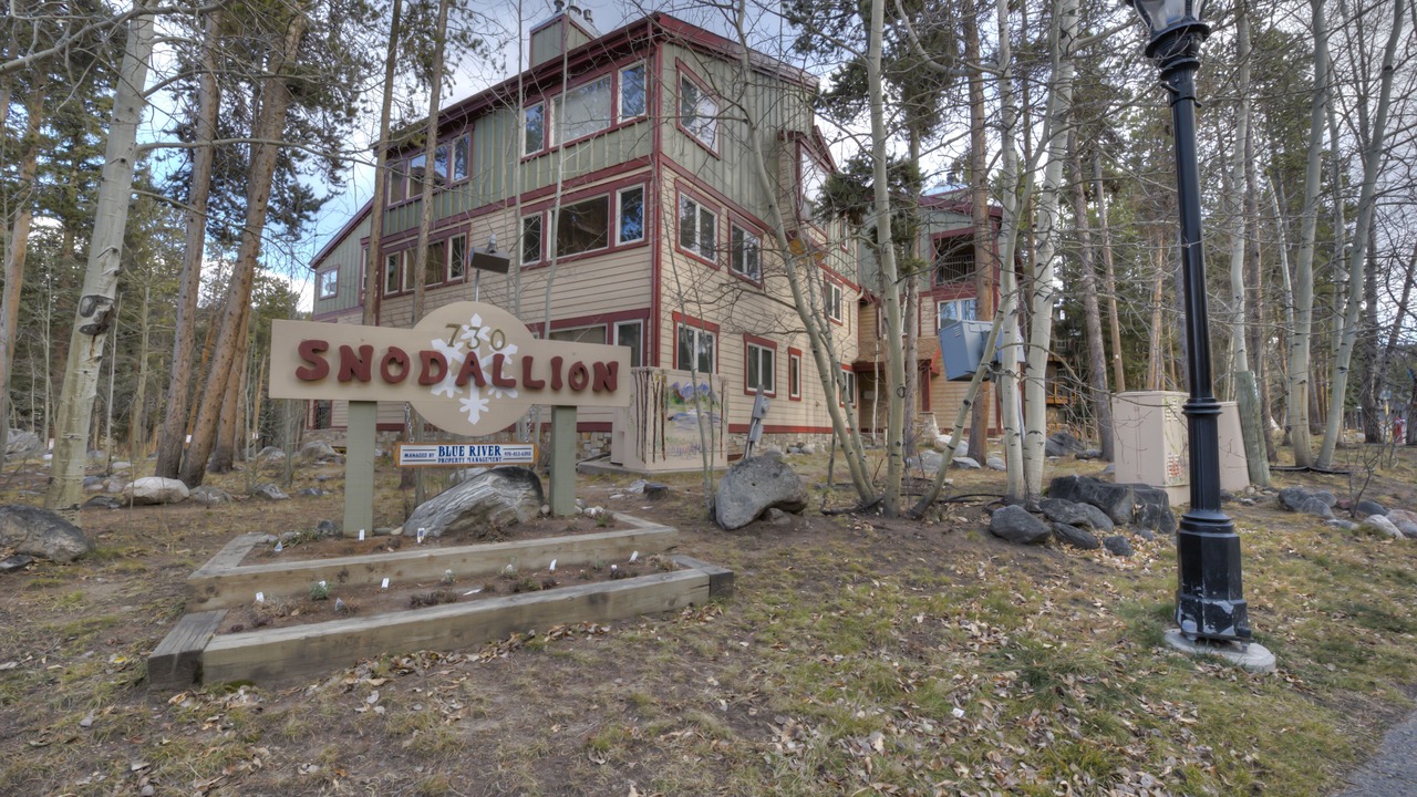 Photo of Outdoor in Peak 9