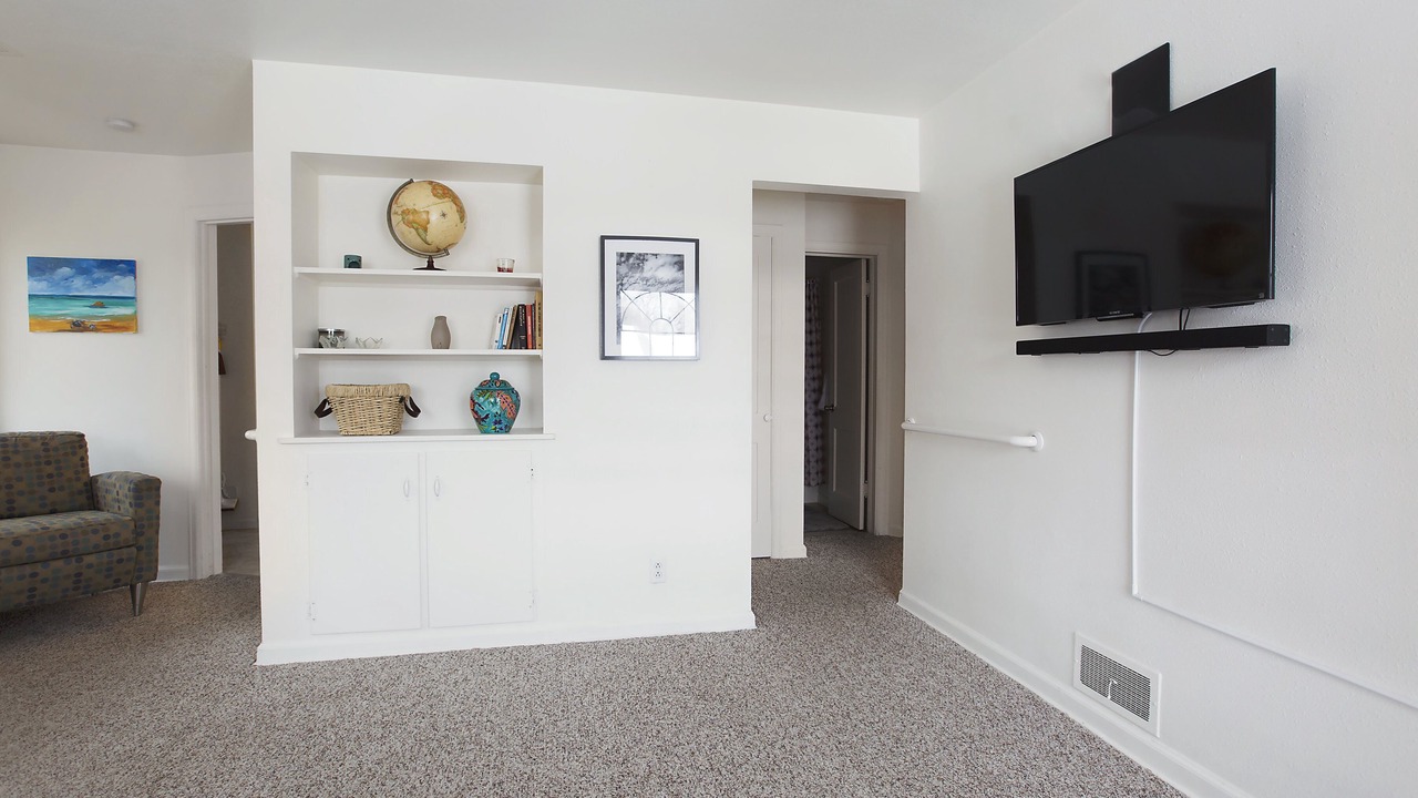 Photo of Livingroom in Morse Park