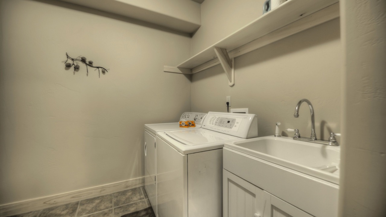 Photo of Bedroom in Blue River