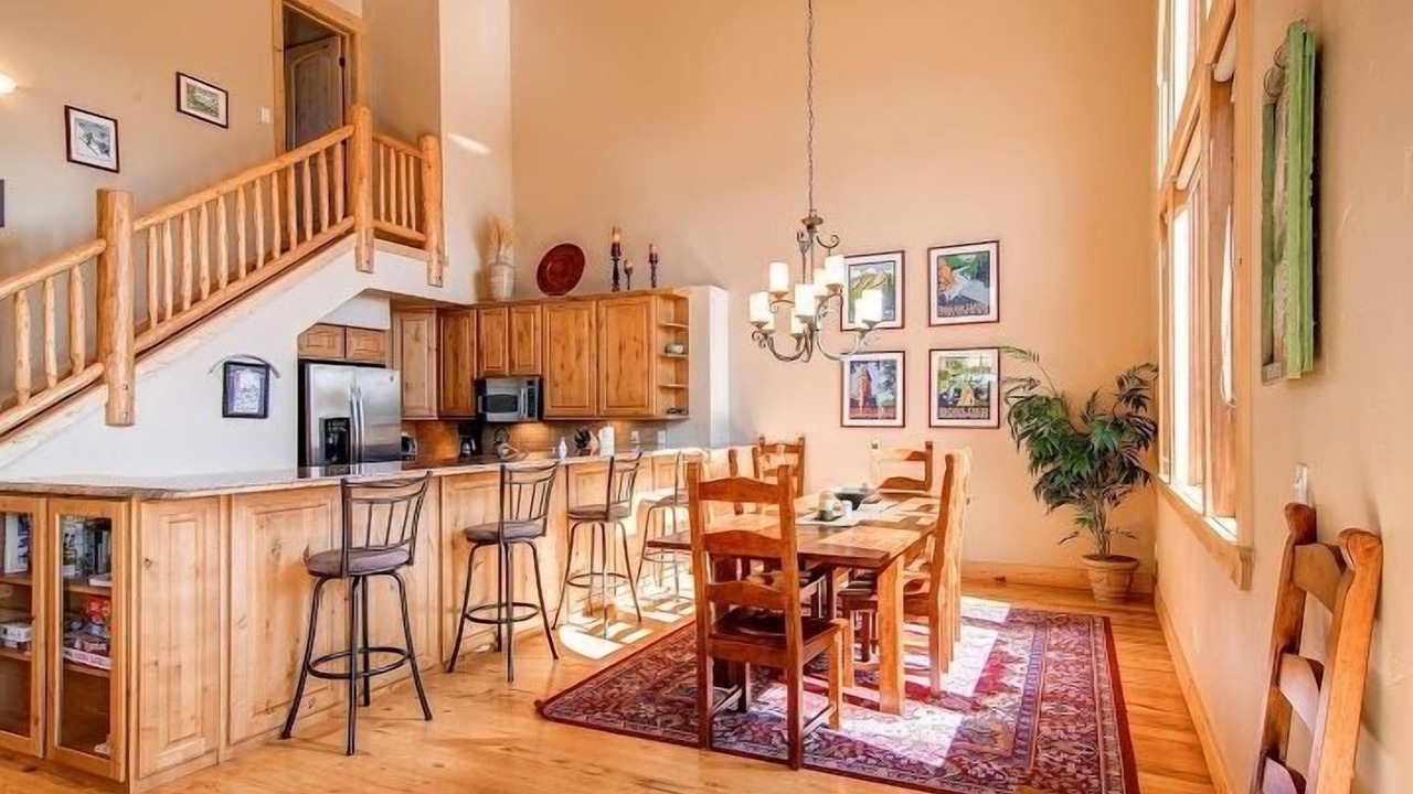 Photo of Bedroom in Three Peaks