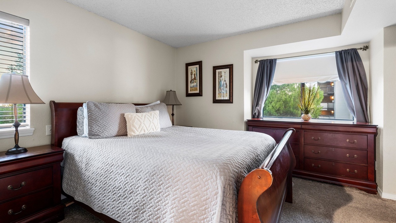 Photo of Bedroom in Englewood