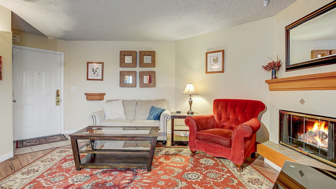 Photo of Livingroom in Englewood