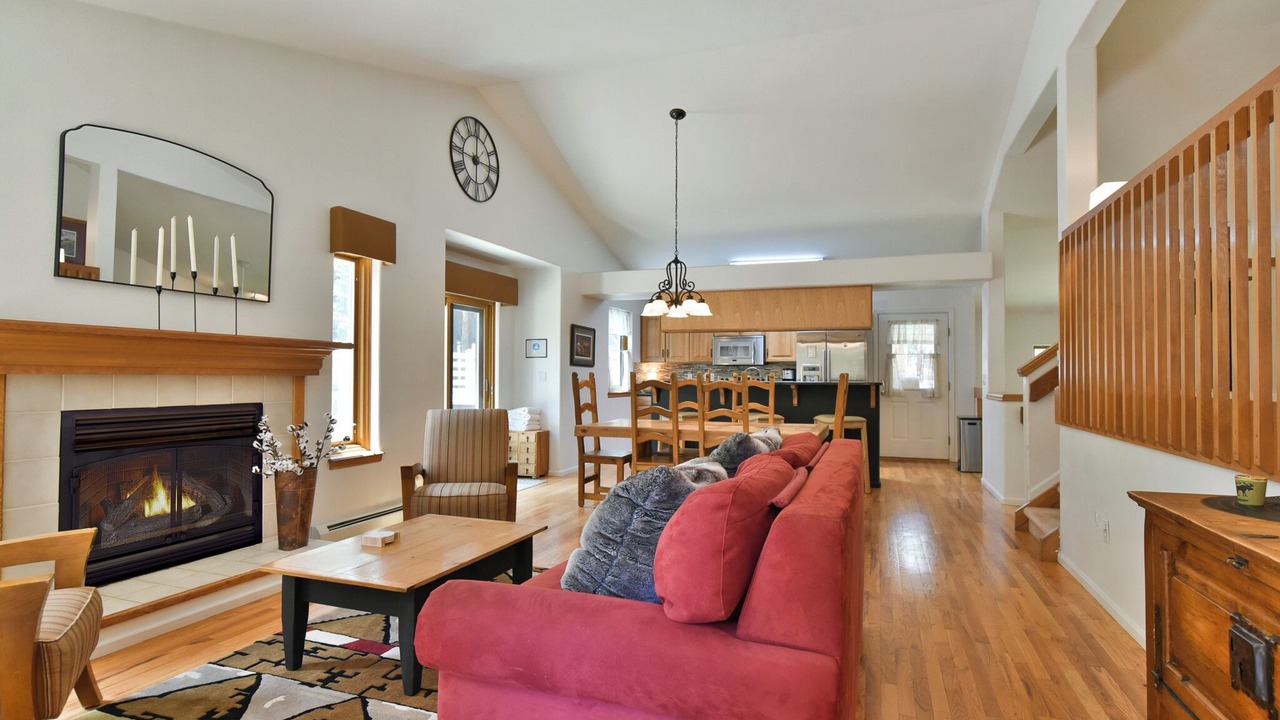 Photo of Livingroom in Park Forest Estates