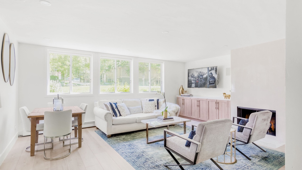 Photo of Livingroom in Aspen
