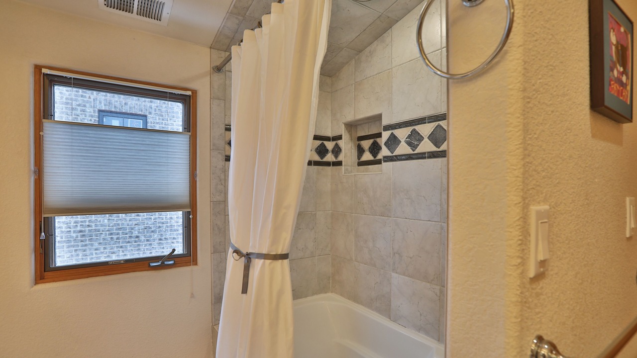 Photo of Bathroom in University Park