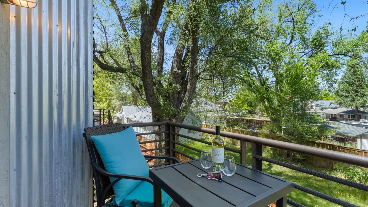 Photo of Patio Balcony in Martinez Park