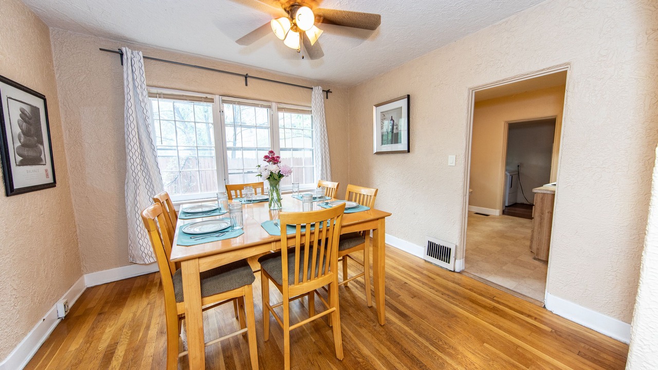 Photo of Livingroom in Broadmoor