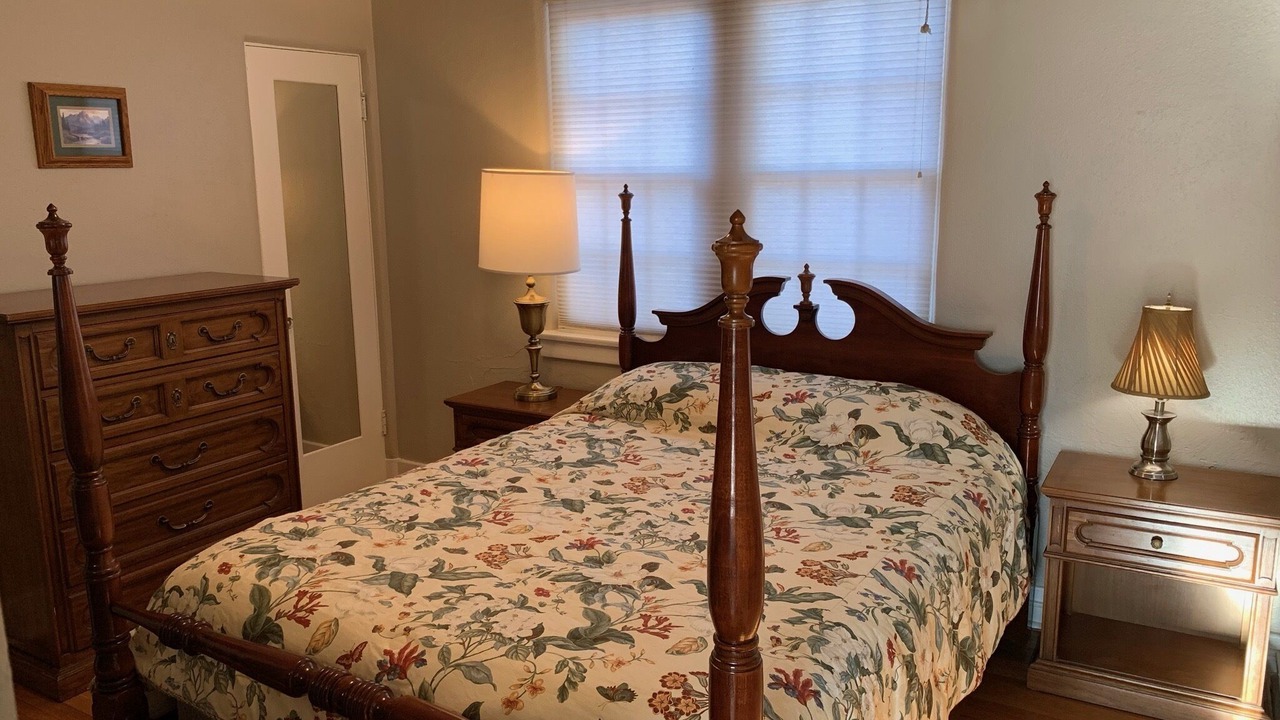 Photo of Bedroom in Broadmoor