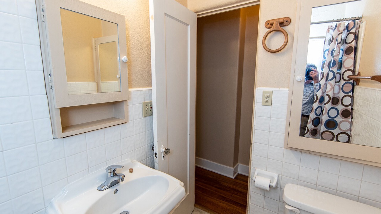 Photo of Bathroom in Broadmoor