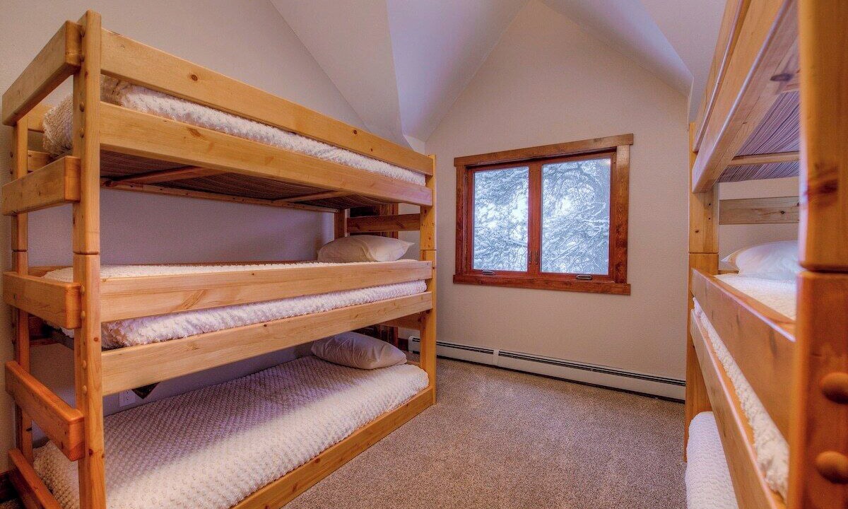 Photo of Bedroom in Breckenridge Heights