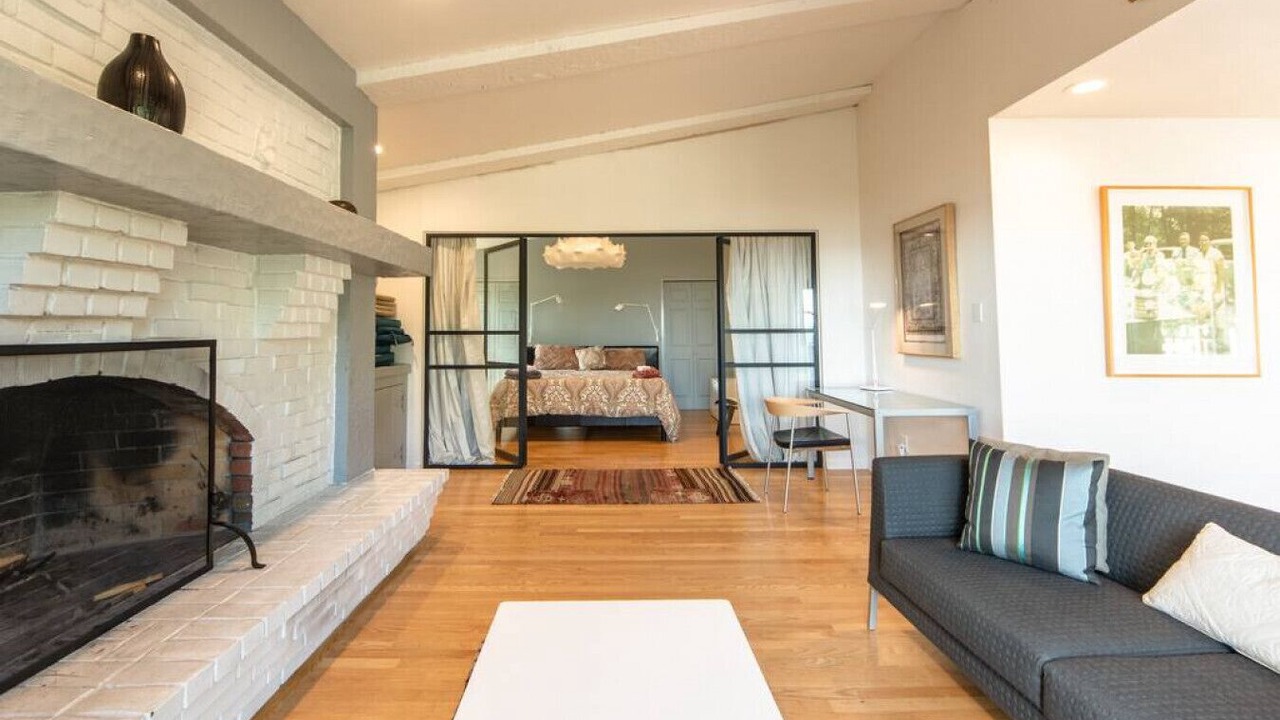 Photo of Livingroom in Skyway