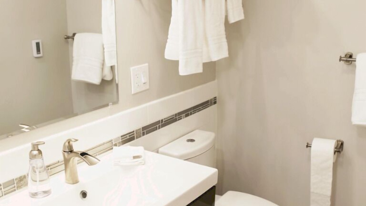 Photo of Bathroom in Peregrine