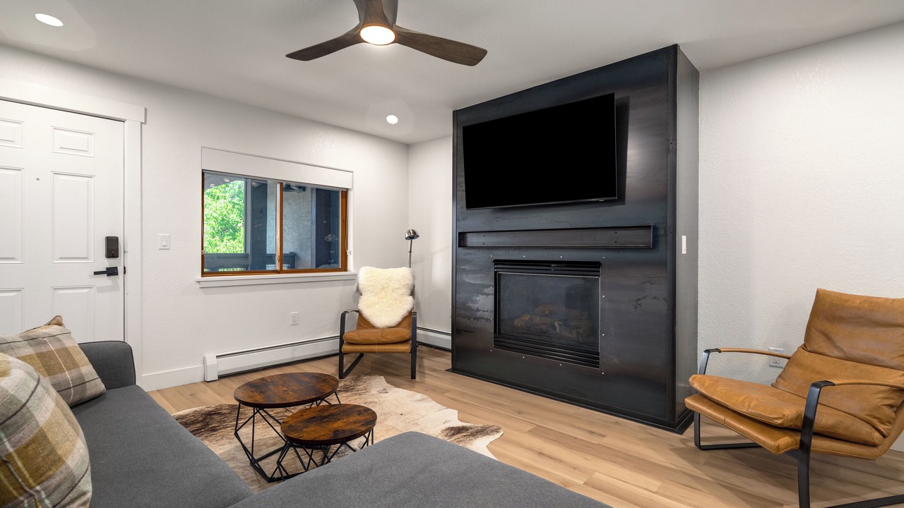 Photo of Livingroom in Downtown Steamboat Springs