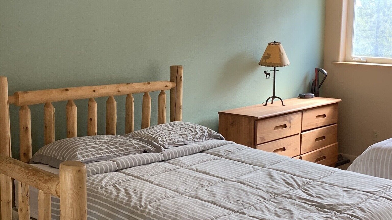Photo of Bedroom in Twin Lakes