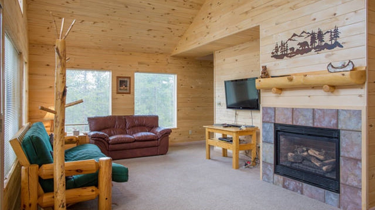 Photo of Livingroom in Twin Lakes