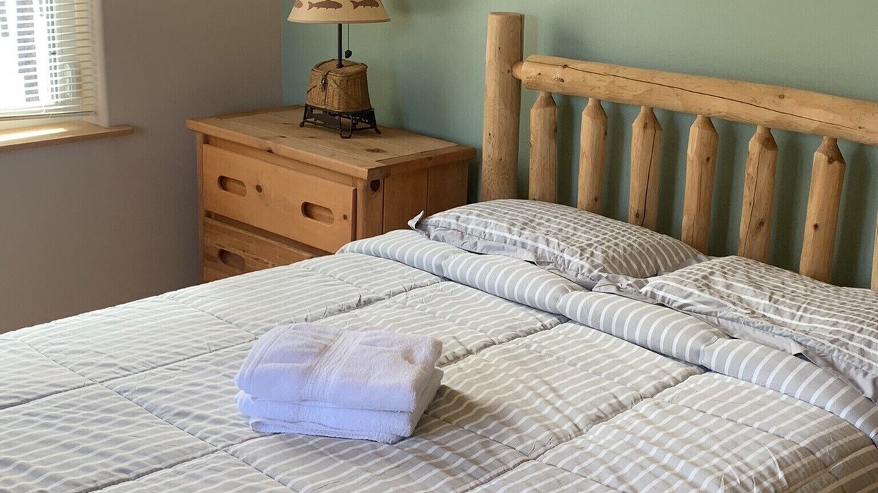 Photo of Bedroom in Twin Lakes