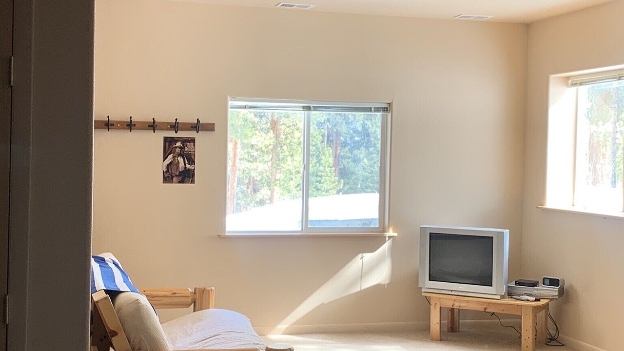 Photo of Livingroom in Twin Lakes
