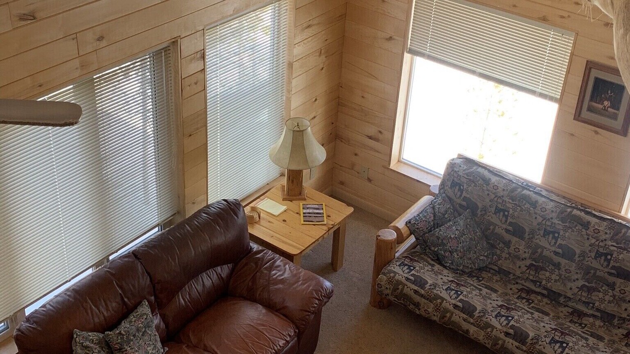 Photo of Livingroom in Twin Lakes