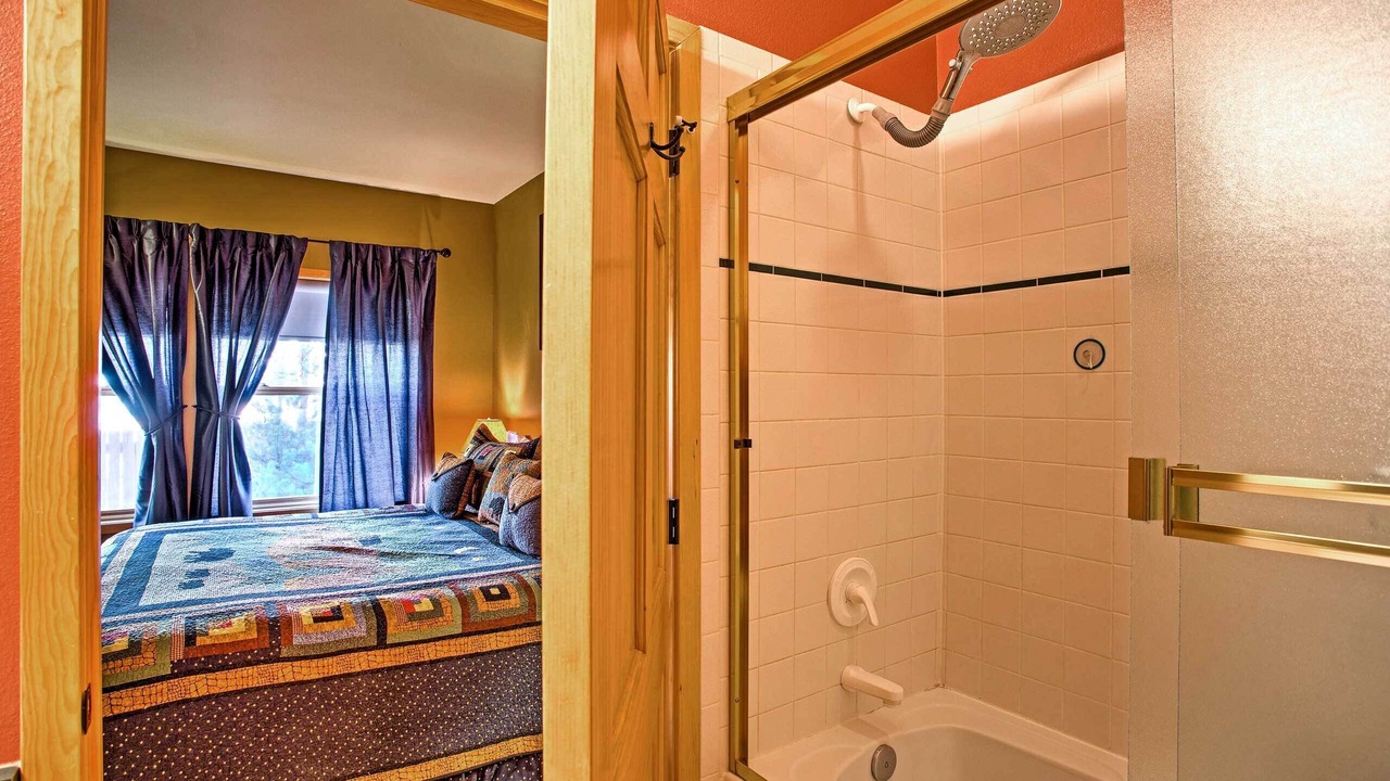 Photo of Bathroom in Mountain House