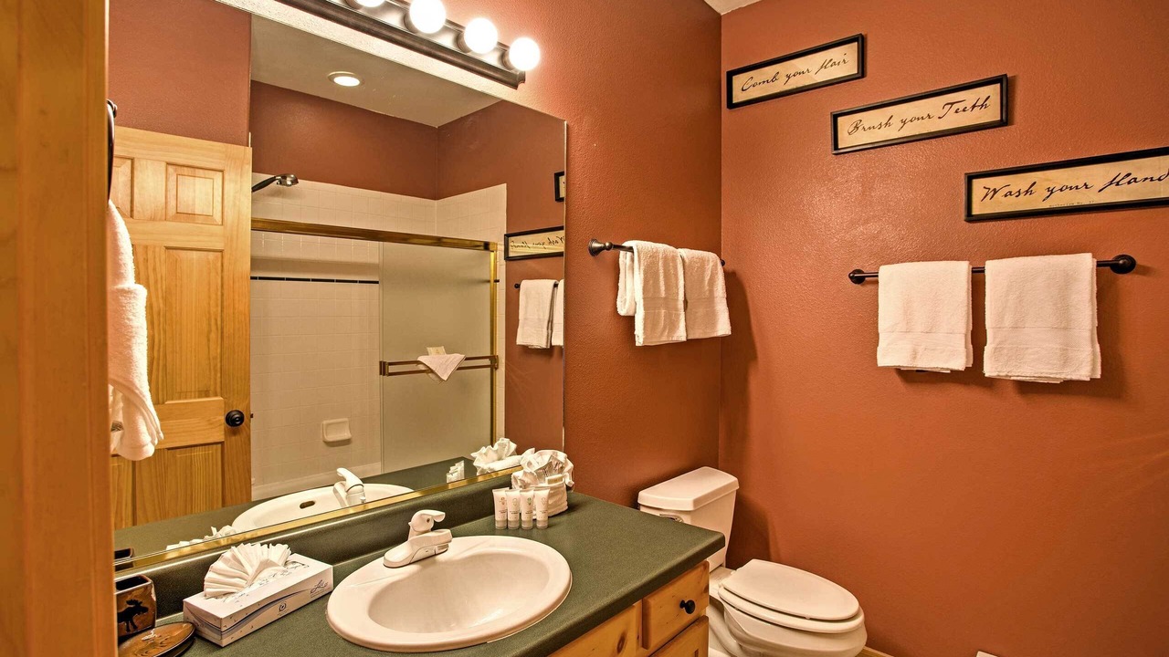 Photo of Bathroom in Mountain House