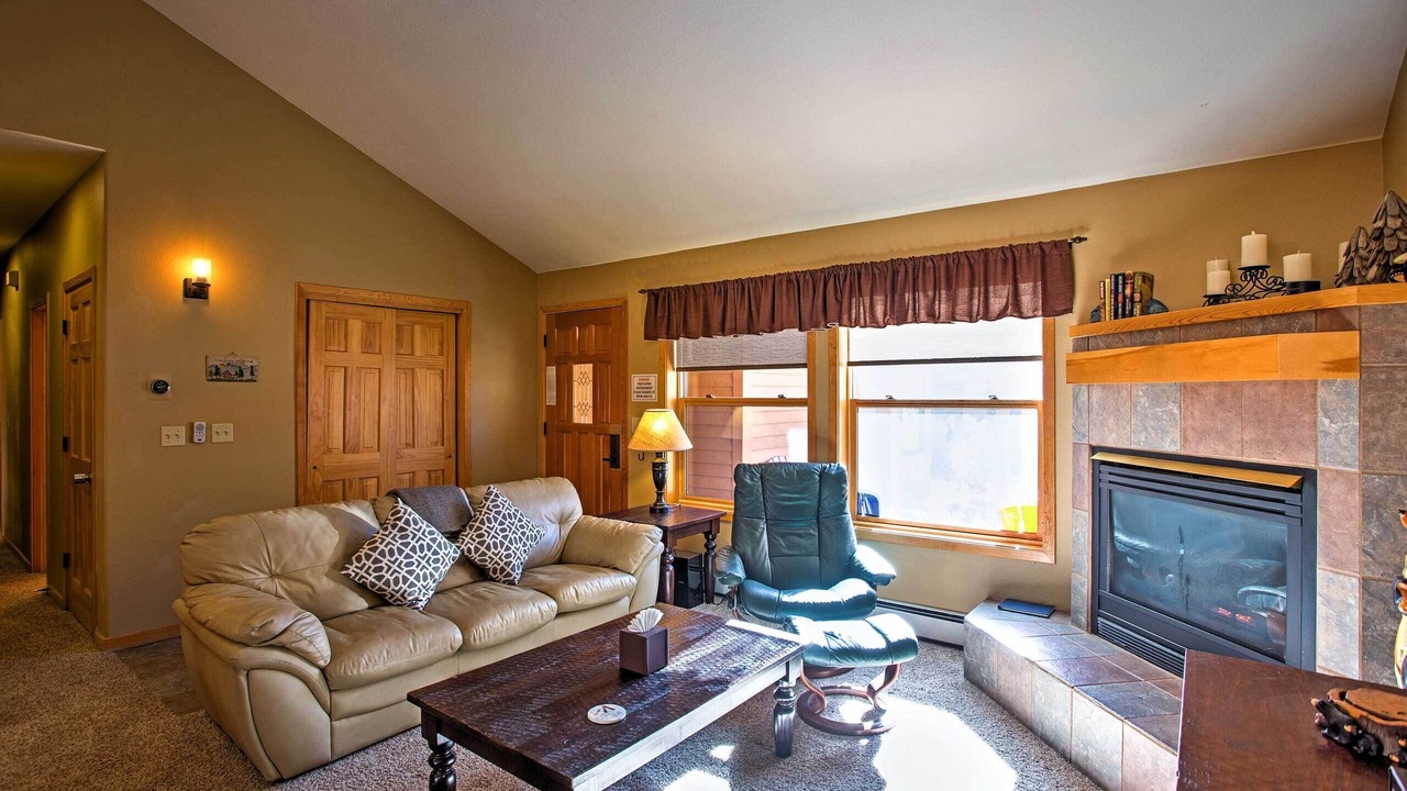 Photo of Bedroom in Mountain House