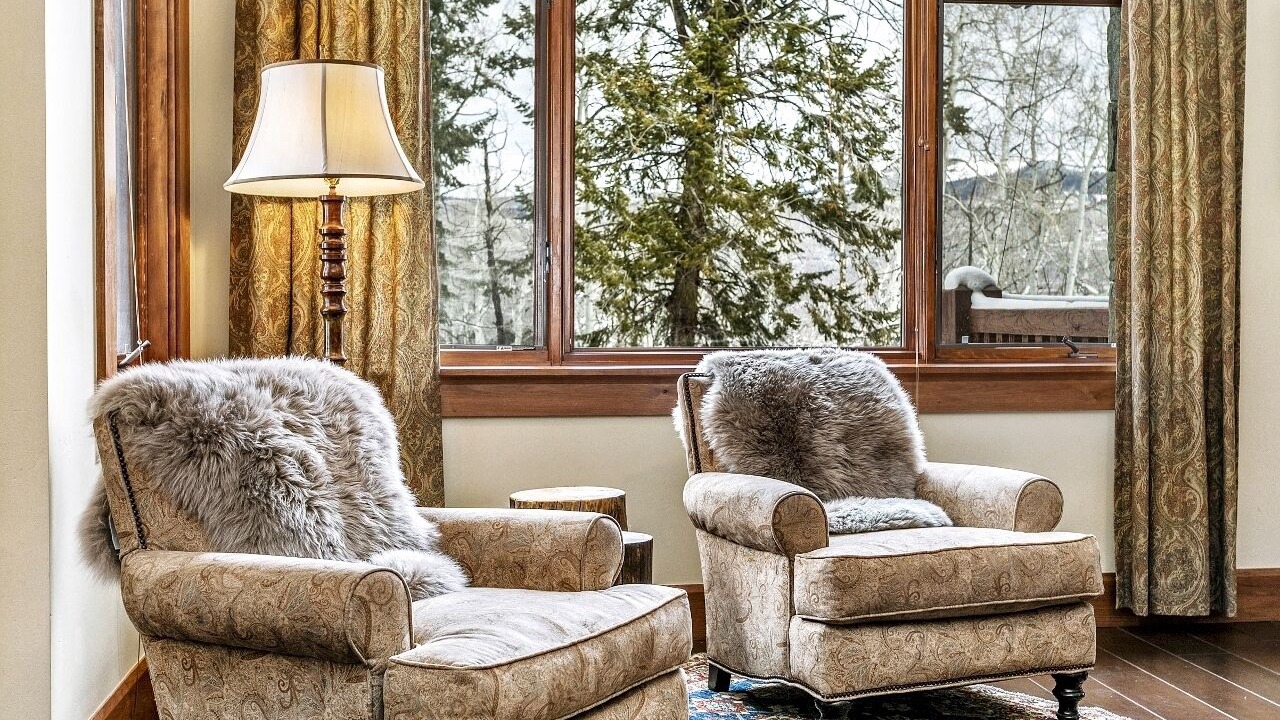 Photo of Livingroom in Avon