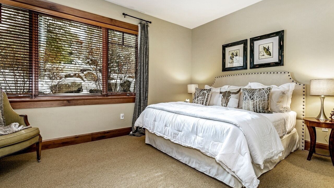 Photo of Bedroom in Avon