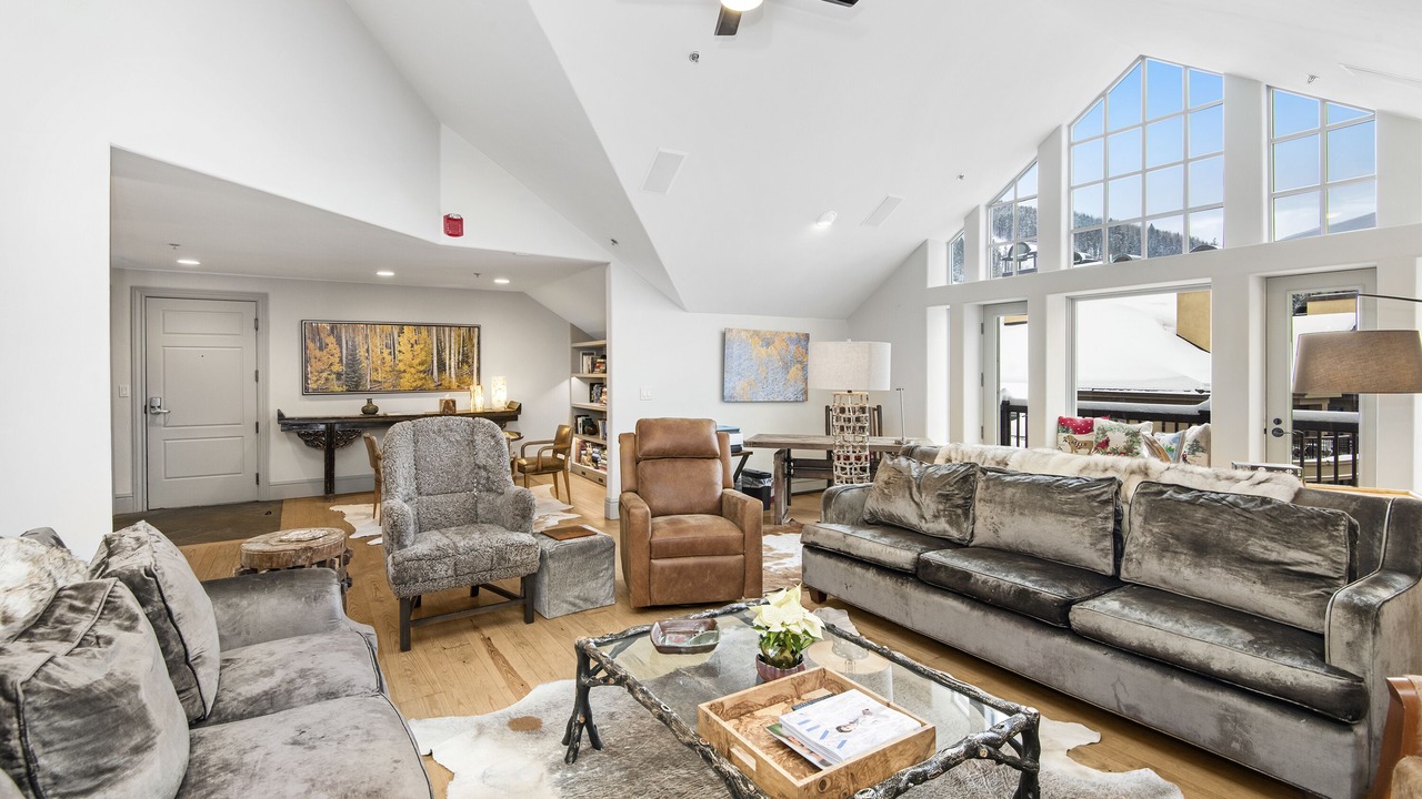 Photo of Livingroom in Beaver Creek
