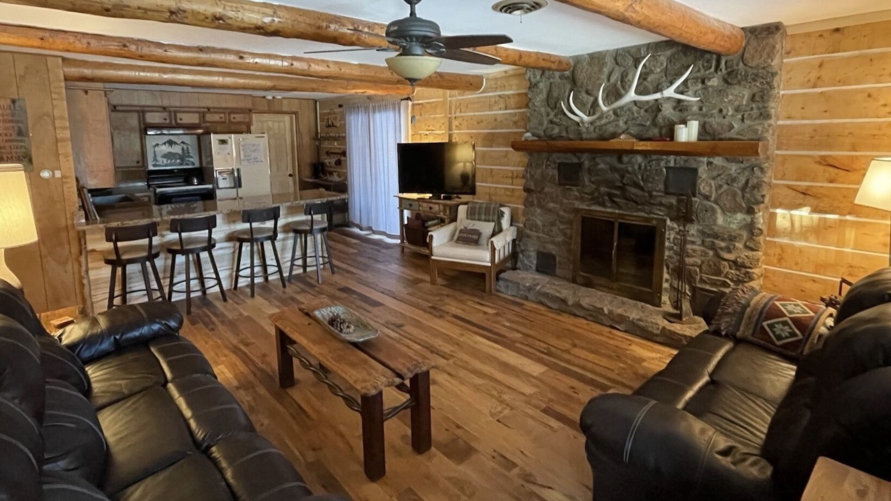 Photo of Bedroom in Ponderosa Pines