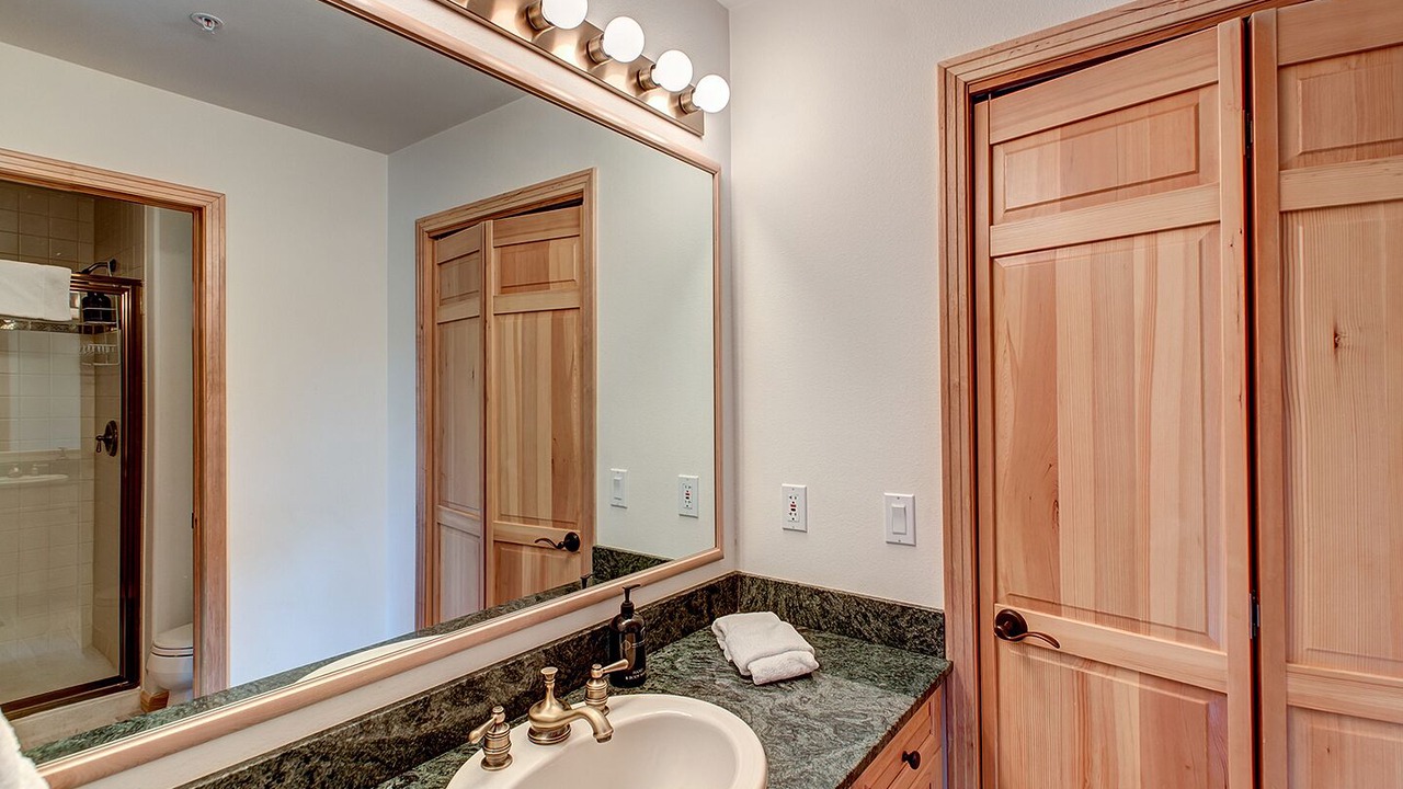 Photo of Bathroom in Warrior's Mark