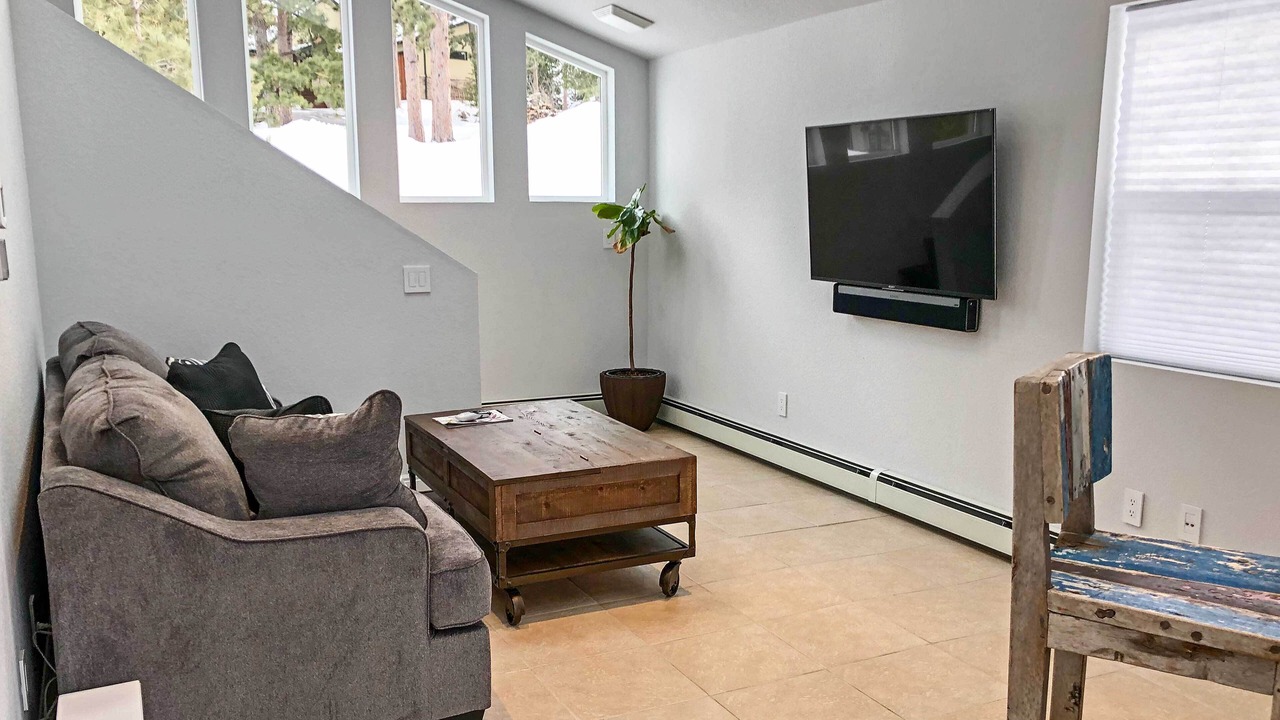 Photo of Livingroom in Doubleheader